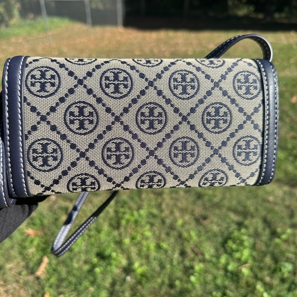 Tory Burch NWT Wallet Crossbody T Monogram Jacquard R $348 - Picture 4 of 9